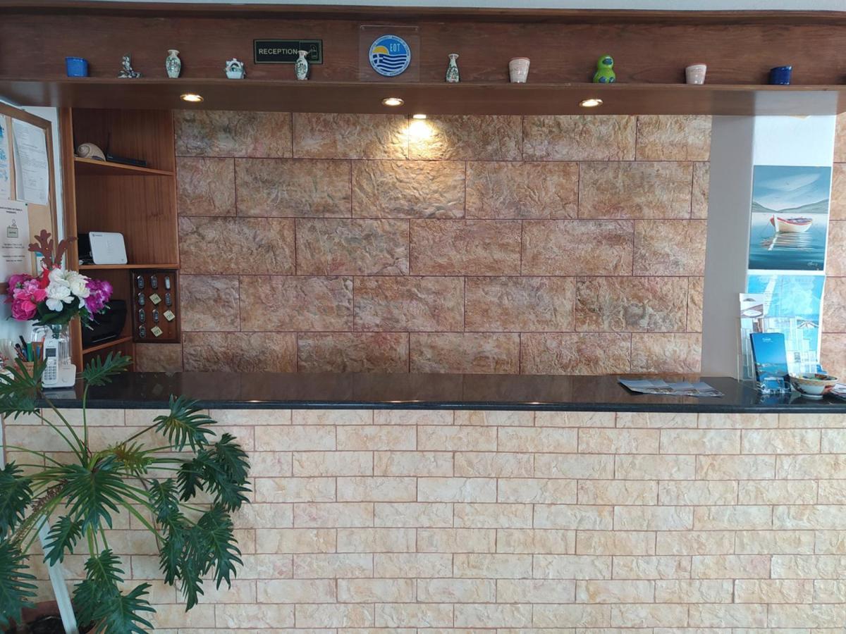 Corali Hotel Piso Livadi Ngoại thất bức ảnh